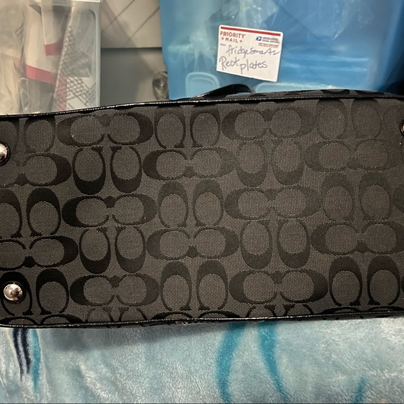 Coach Reptile Print purse - Picture 6 of 10